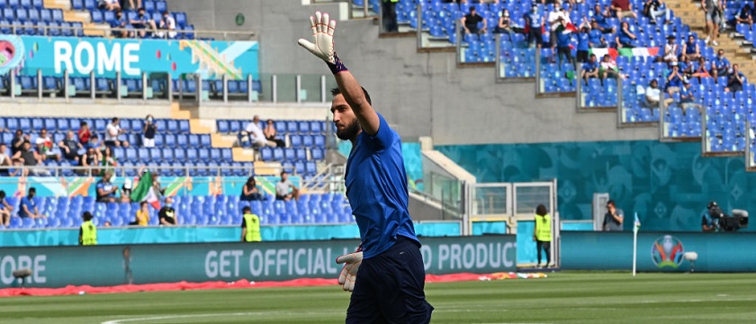 r-football-italia-donnarumma.jpg