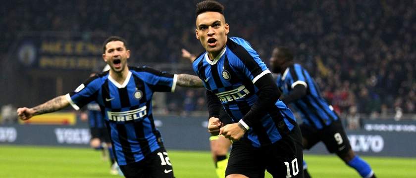 r-football-seriea-inter-celebrations4.jpg