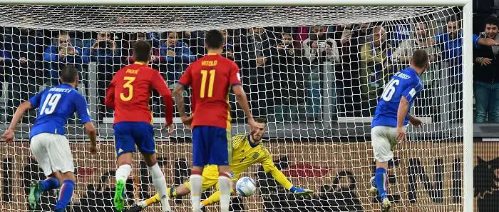 r football italy penalty