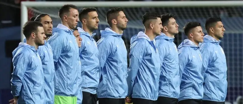 r football international uruguay 2022 8x3