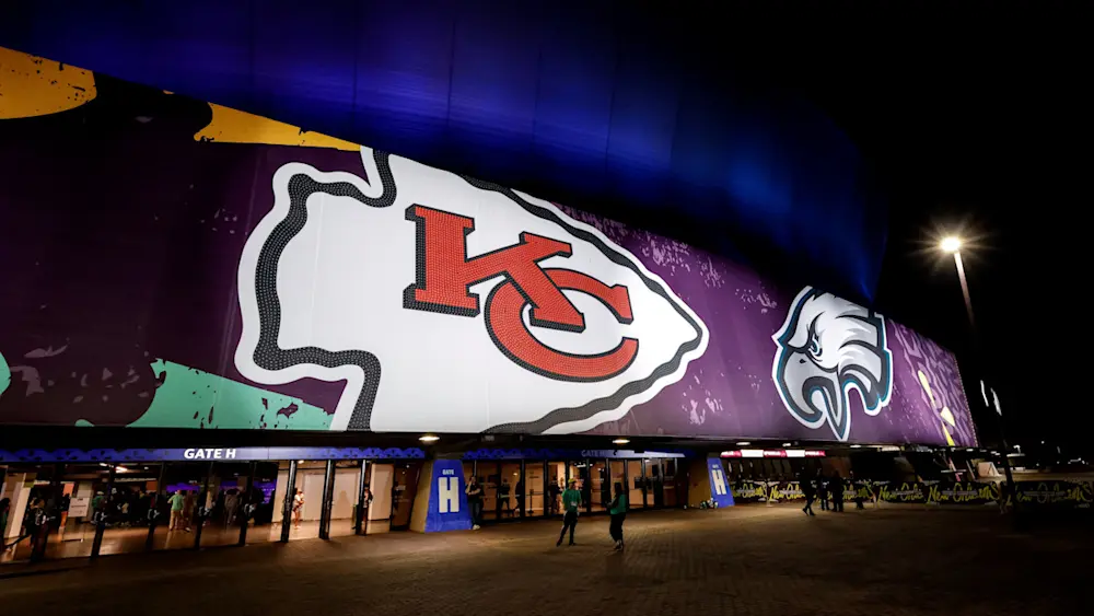 Chiefs Eagles Lights NOLA