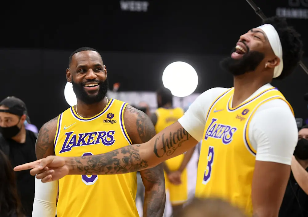 r basketball nba lakers 2022