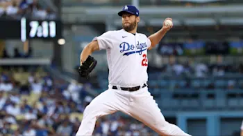 Dodgers Clayton Kershaw Pitching