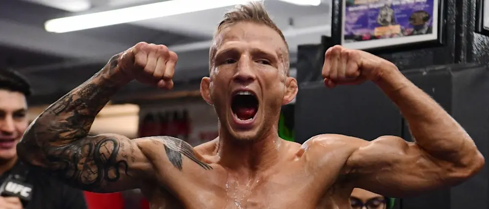 r-ufc-tj-dillashaw-flex.jpg