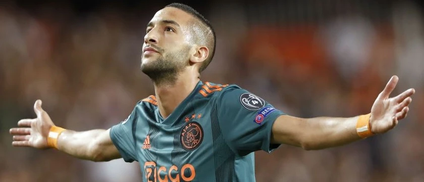 r-soccer-ajax-ziyech-221019.jpg
