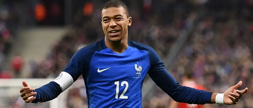 r football france mbappe new