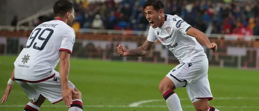 r-football-seriea-cagliari-celebrations2.jpg