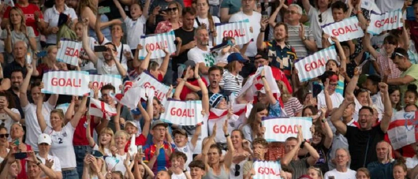 r betfair england fans 26 7 22