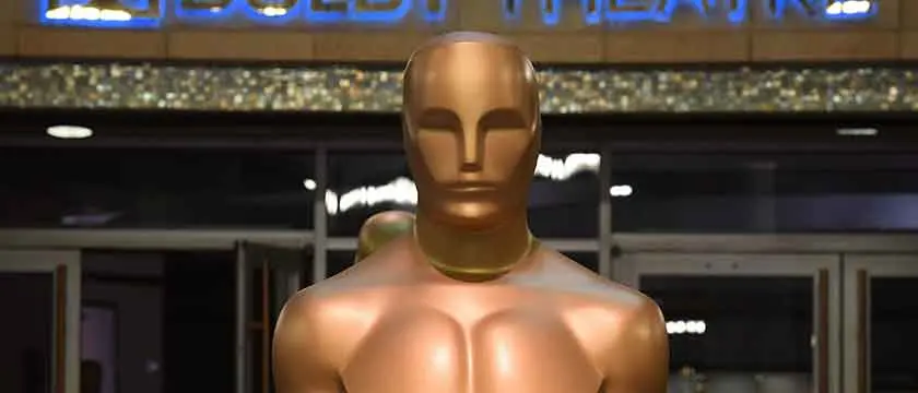 r-entertainment-oscars-award.jpg