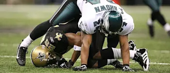 r-nfl-bush-brown-2007.jpg