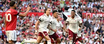 football 2025 premier league arsenal away old trafford calafiori goal