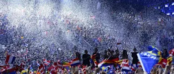 r-eurovision-flags-crowd.jpg