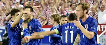 r football croatia celebrating