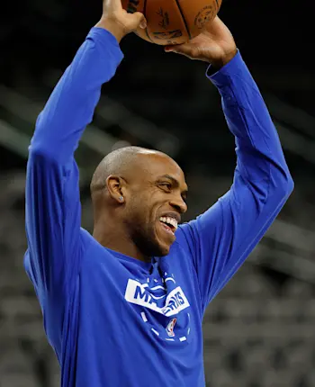 Kris Middleton Mavs