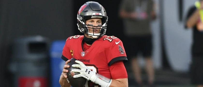 r-nfl-bucs-brady-020221-news.jpg