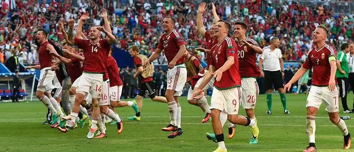 r football hungary celebrating