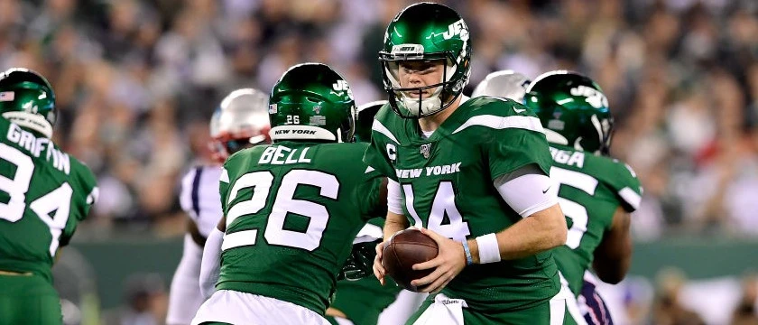 r-nfl-jets-darnold-231019.jpg