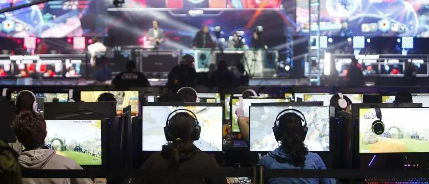 r esports new2018 01
