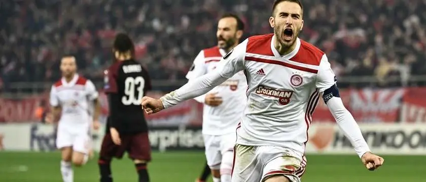 r football campionatogreco olympiacos