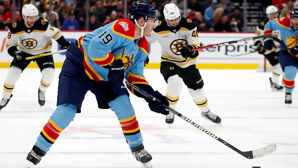 Matthew Tkachuk Skating