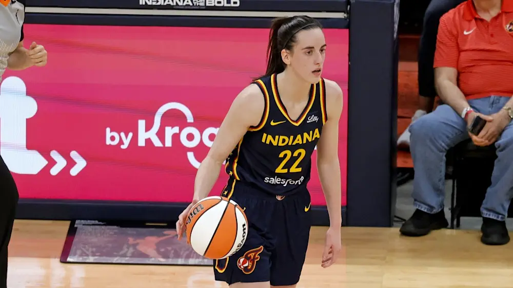 Fever Caitlin Clark Dribble