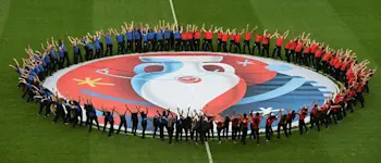 r football euro generic circle people