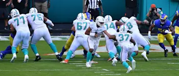 r-nfl-miami-dolphins-061120.jpg