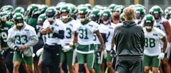 r-nfl-jets-trainingcamp.jpg