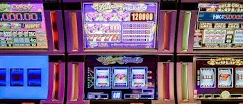r-slot-machine.jpg