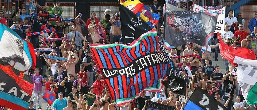 r football lega pro catania crowd new