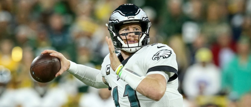 r-nfl-eagles-wentz-290919.jpg