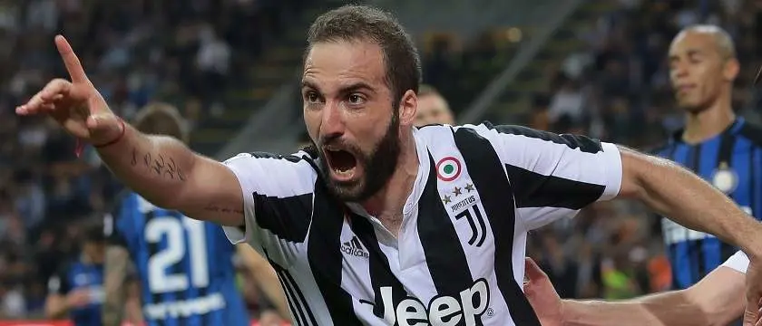 r football juventus hero higuain 2019