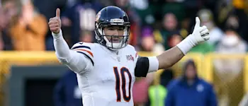 r-nfl-chi-bears-trubisky-191219.jpg