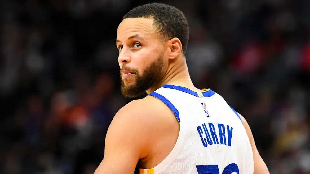 Steph Curry Over Shoulder