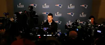 r-nfl-tom-brady-super-bowl-american-football.jpg