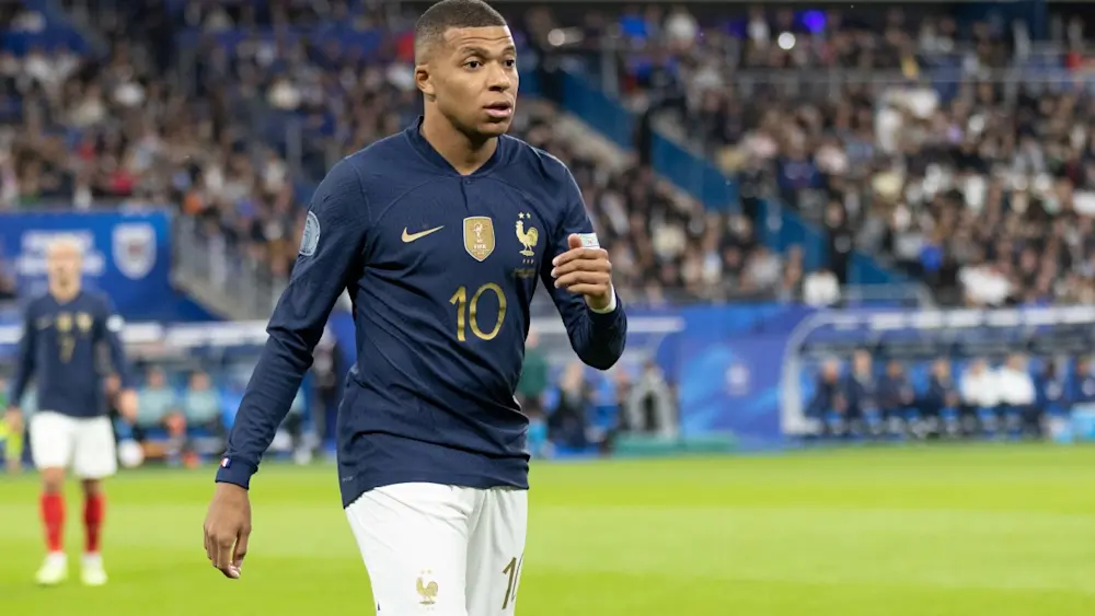 Mbappe Large
