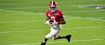 r-cfb-alabama-devonta-smith.jpg