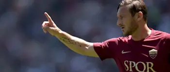r-football-seriea-totti.jpg