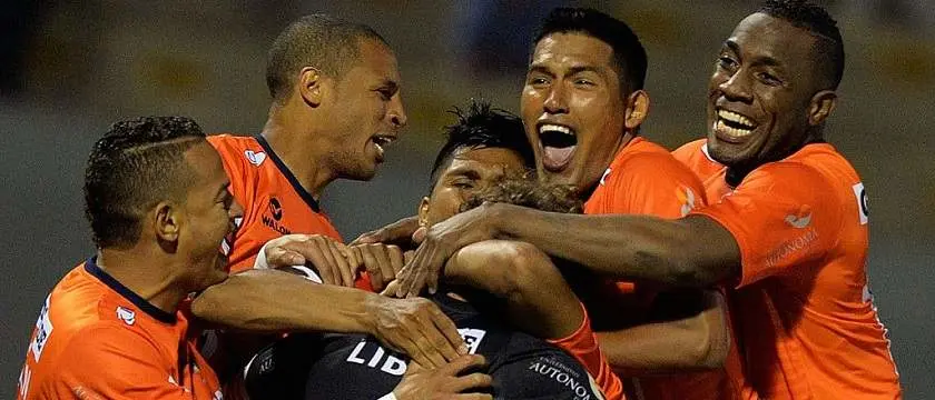 r football peru universidad cesar vallejo hero players 2014