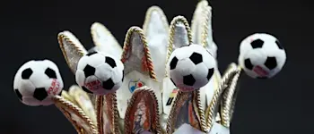 r football crown generic