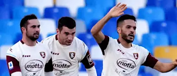 r football serie a salernitana celebration 2022 8x3
