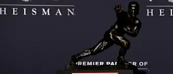 r-cfb-ncaaf-heisman.jpg