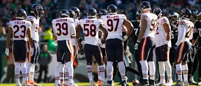 r-nfl-bears-defense-151119.jpg