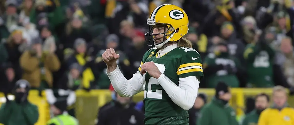 Aaron Rodgers Packers Fists