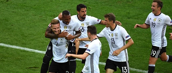 r football germany celebrating