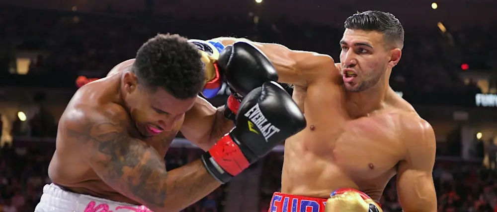 r-tommy-fury-boxing-taylor-2021.jpg