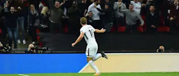 r football tottenham kane goal