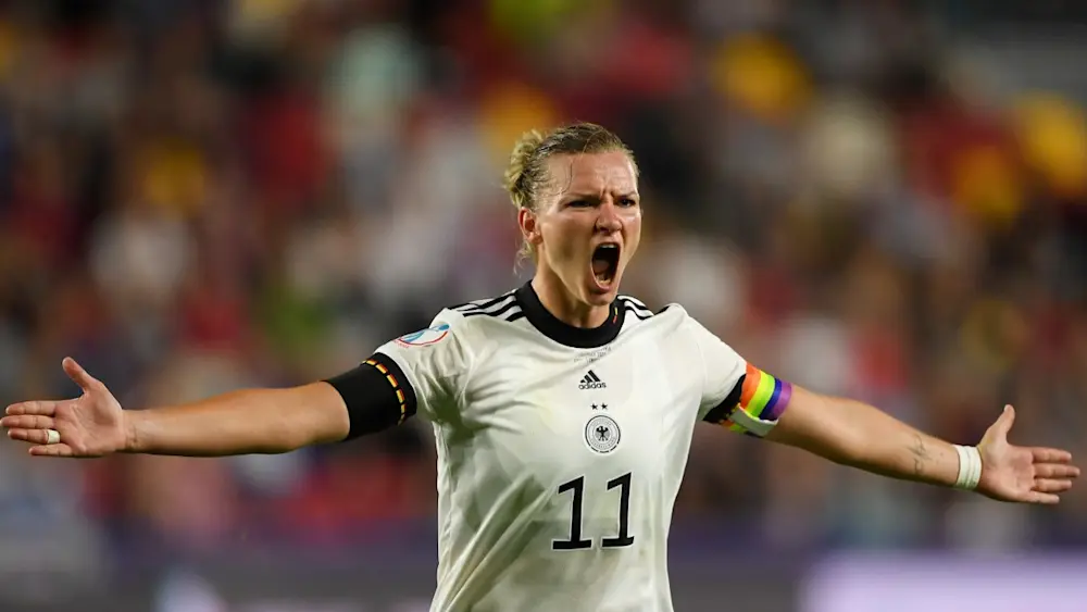  Alexandra Popp Germany Midfielder