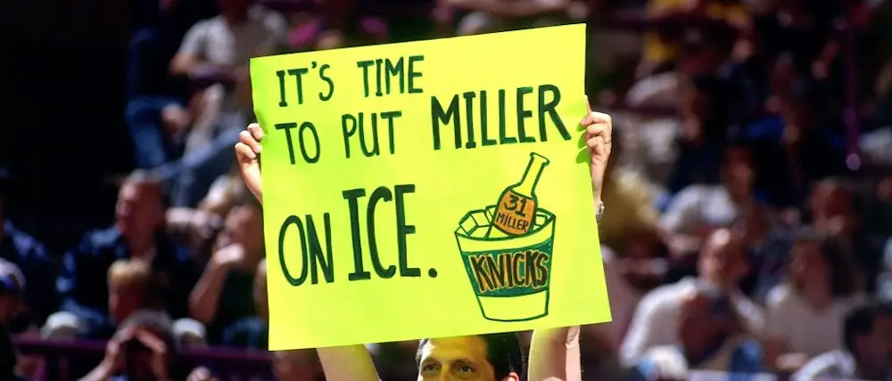 r-nba-ny-knicks-miller-on-ice-sign.jpg
