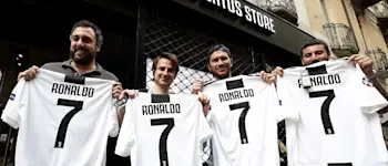 r football juventus ronaldo shirt